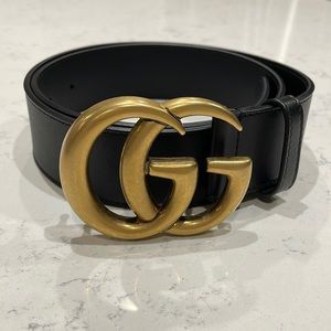 Gucci GG Logo Leather Belt